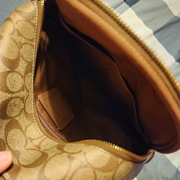 Coach Backpack - Picture 4 of 4